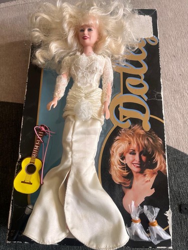 Collectible vintage dolly - collectible,