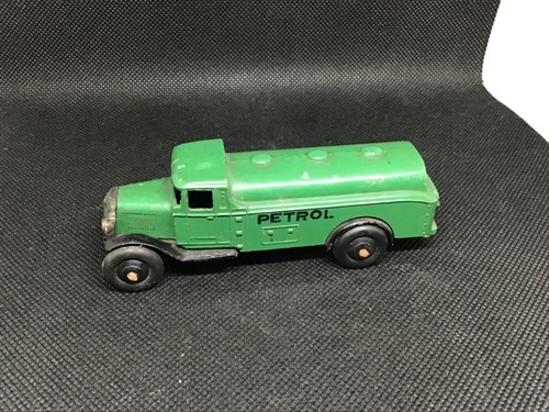 Dinky 25d petrol - dinky, tanker