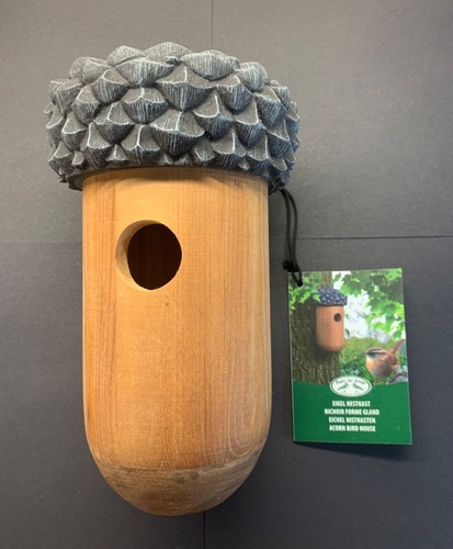 Wren bird house wood acorn - bird,