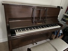 upright piano used