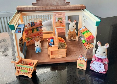 Sylvanian family market - sylvanian,
