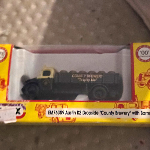 Oxford diecast austin - austin, k2