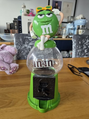 2008 green candy - m&m's,