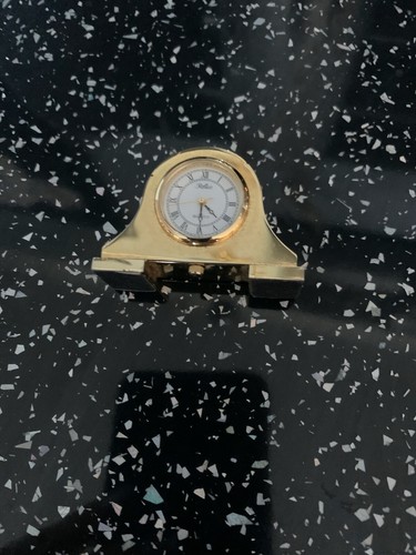 Tiny gold mantelpiece - , clock