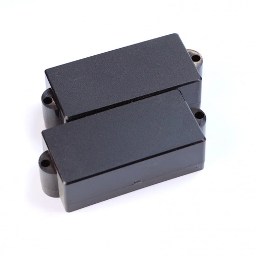 Bass pickup cover closed - p,