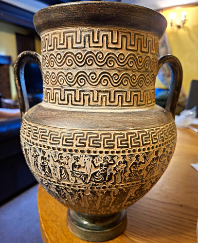 Greek key pattern - key, brown