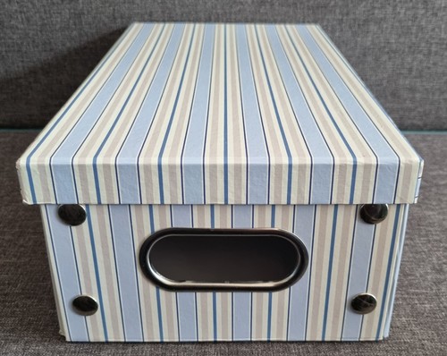 Blue white beige stripe - &,