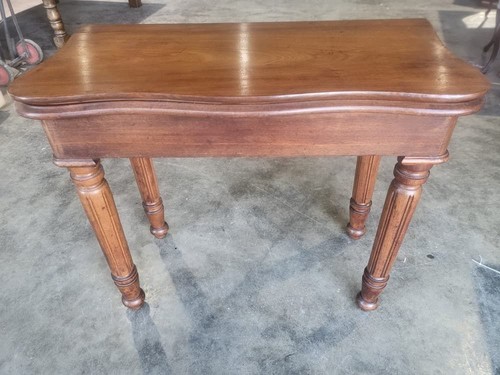 Antique serpentine extending