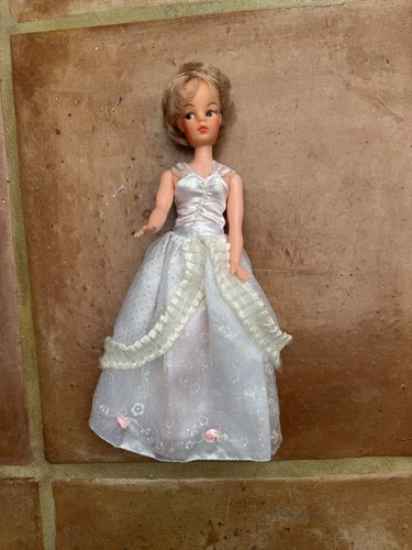 Vintage sindy barbie tressie - vintage, sindy/barbie/tressie