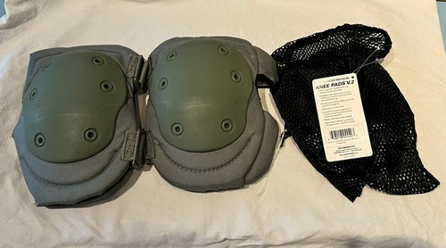 Blackhawk knee pads - pads, carry
