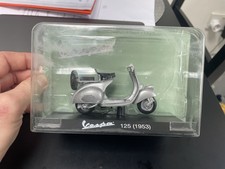 Vespa 125 (1953) Diecast Model