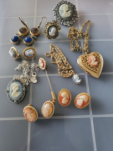 Vintage jewelry cameo lot