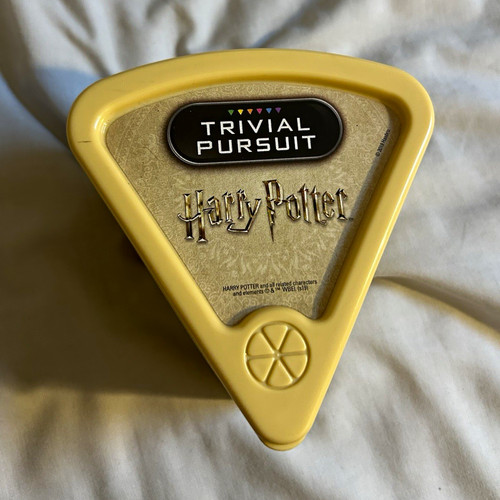 Hasbro trivial pursuit - hasbro,