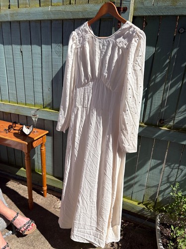 Vintage long romantic - vintage, cream