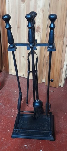 Black cast iron fire - black,