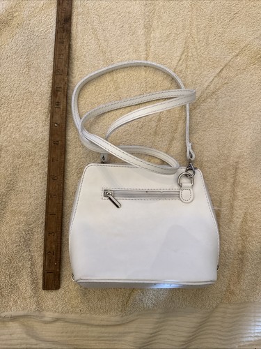 Small white vera - white,