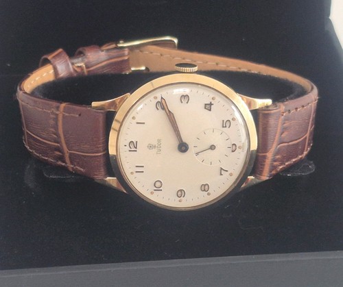9ct gold tudor - 9ct,