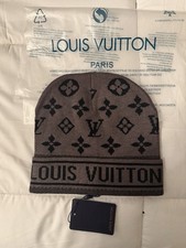 LOUIS VUITTON BEANIE MONOGRAM