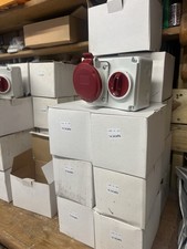 32A 5-Pin Interlock Socket Switch Weatherproof IP54/IP67 3P+N+E, 3-Phase, 415v.