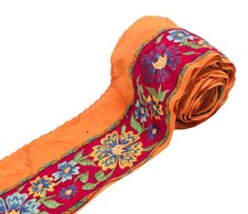 Sushila Vintage Magenta Saree Border Crepe Embroidered Craft Sewing Trim Ribbon