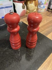 Red Salt And Pepper. Pepper Is A Grinder. In Very Good Condition..!