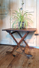 FOLDING VINTAGE CAMPAIGN TABLE