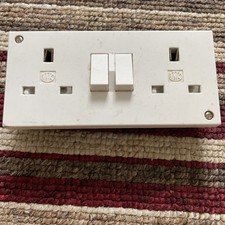 Mk Old Vintage Socket