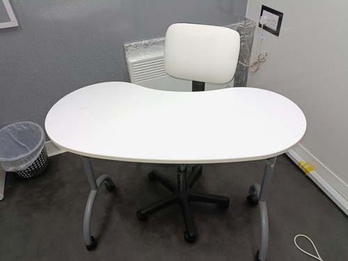 White kidney shaped office - white, kidney-shaped