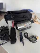 Sony CCD-TRV208E Hi8 Tape Digital Video Camera HANDYCAM Complete Working Set