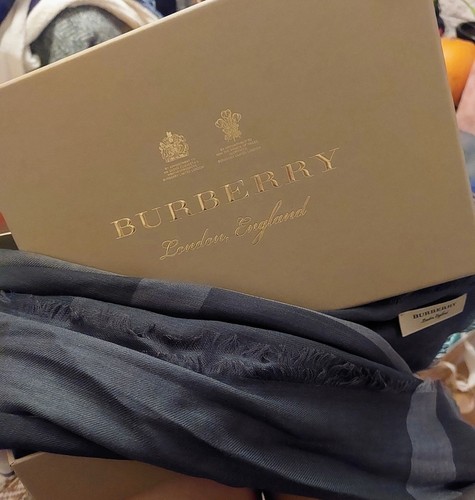 Burberry london scarf - burberry,