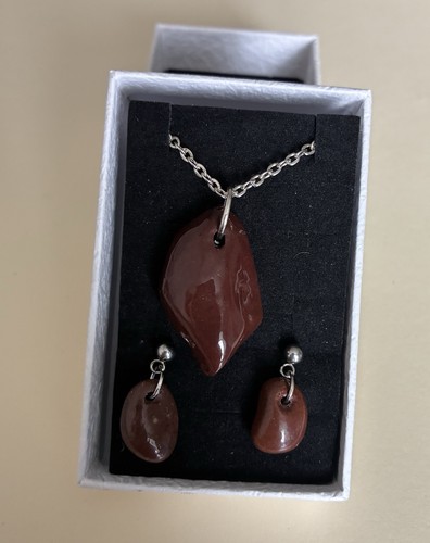 Red jasper blood of mother - red,