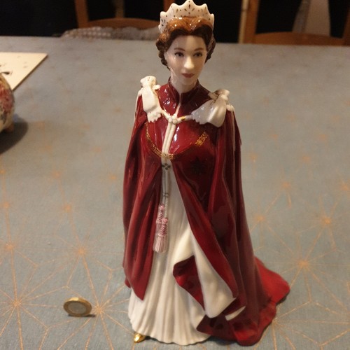 Royal worcester queen - royal,