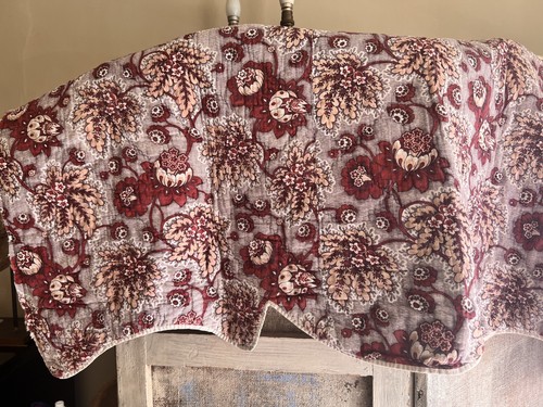 Antique fabric pelmet quilted - antique,