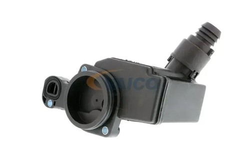 Engine breather oil separator
