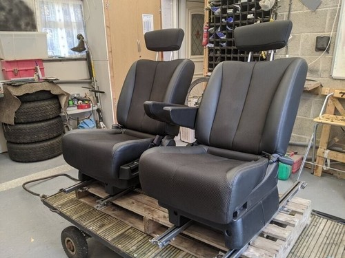 Black leather swivel base - x,
