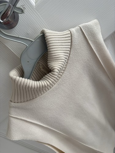 Zara beige ribbed knit - beige,
