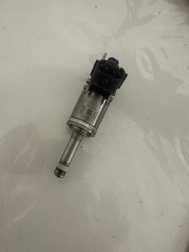 Petrol fuel injector - petrol,