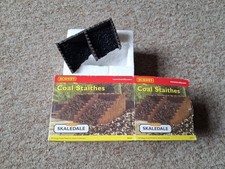 Hornby R8603 00 gauge coal