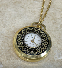 Vintage PEREX SWISS pendant Watch Gold Tone Necklace wind Floral Design P622