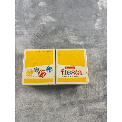 Vintage kodak brownie - kodak, fiesta