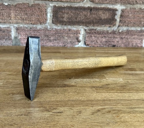 Vintage 2lb chipping scaling - chipping,