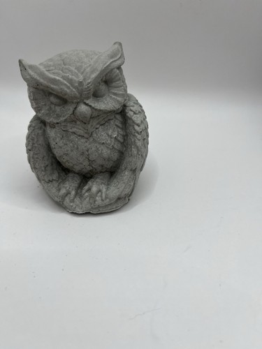 Barn owl statue - owl, garden
