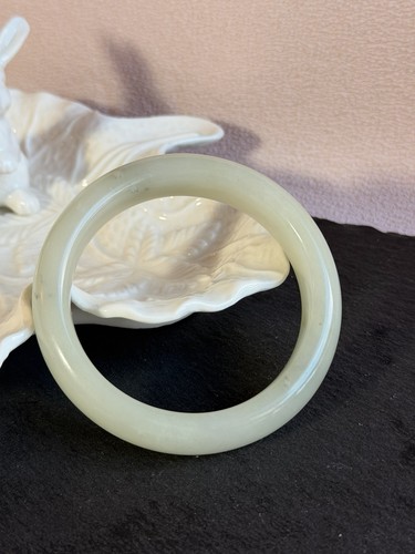 Fresh spring green nephrite - fresh,