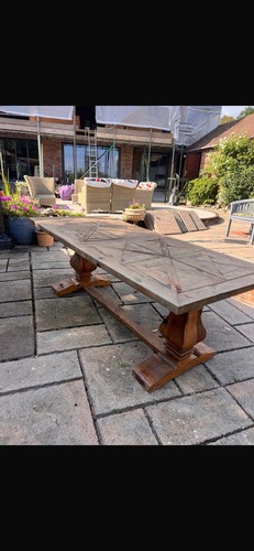 Solid oak table - oak,