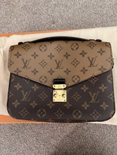 Louis Vuitton Pochette Metis