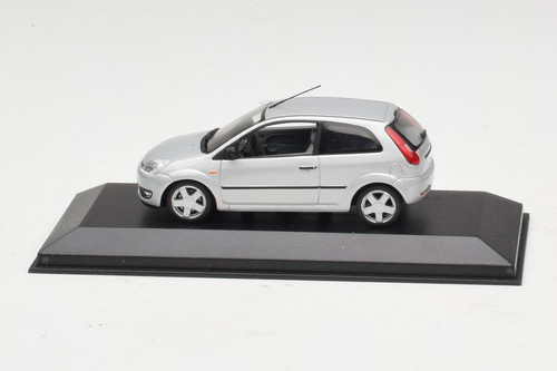 Ford fiesta door silver - ford, 1:43