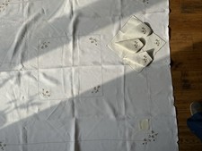 Square Tablecloth & 4 Square