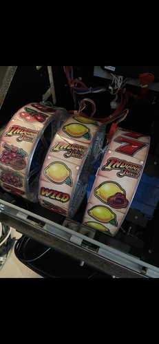 Indiana jones fruit machine - jones,
