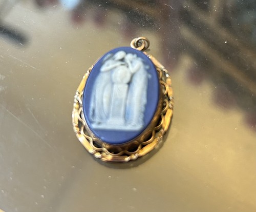 Antique wedgwood dark blue - wedgwood,