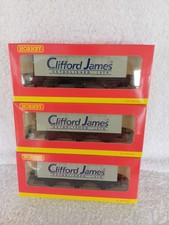 Hornby OO Gauge R6291 Rake Of